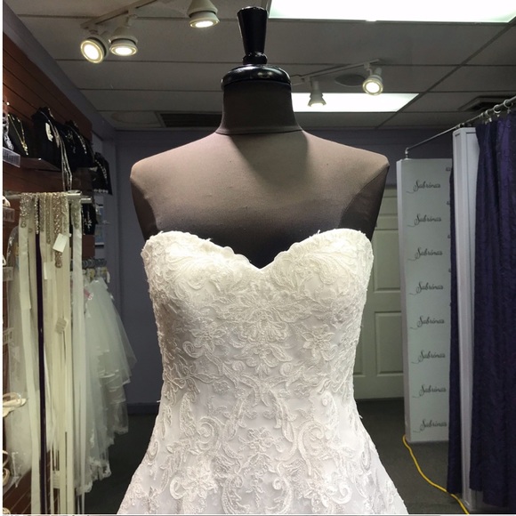 Lia Mia - Style C4199 - Size 10 - Ivory - Picture 3 of 4